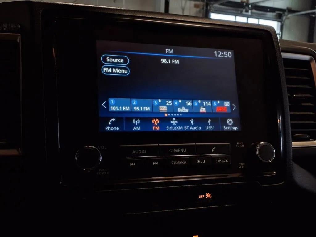 Used 2022 Nissan Frontier SV w/ Technology Package image 21