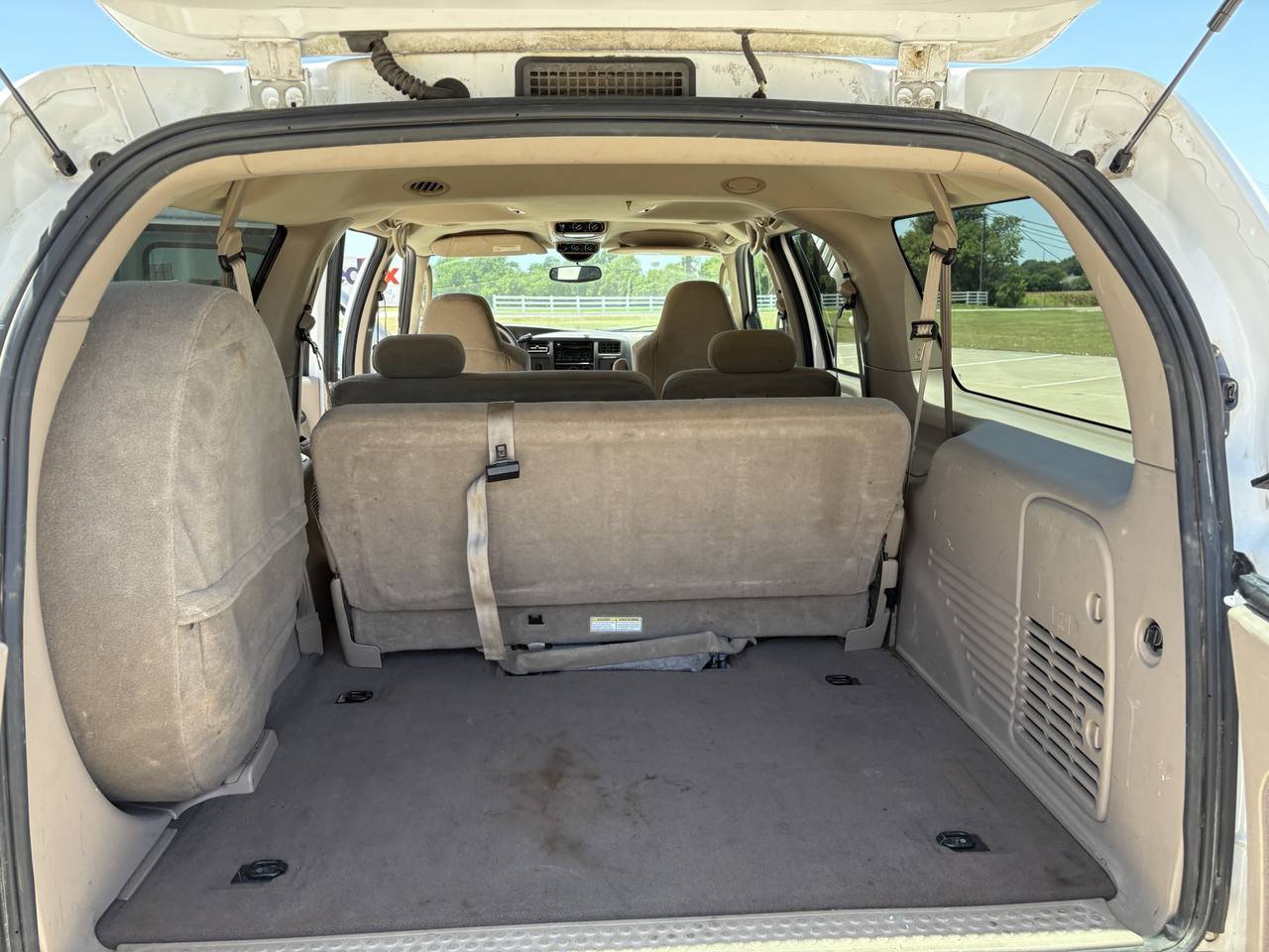 Used 2003 Ford Excursion XLT RWD image 10