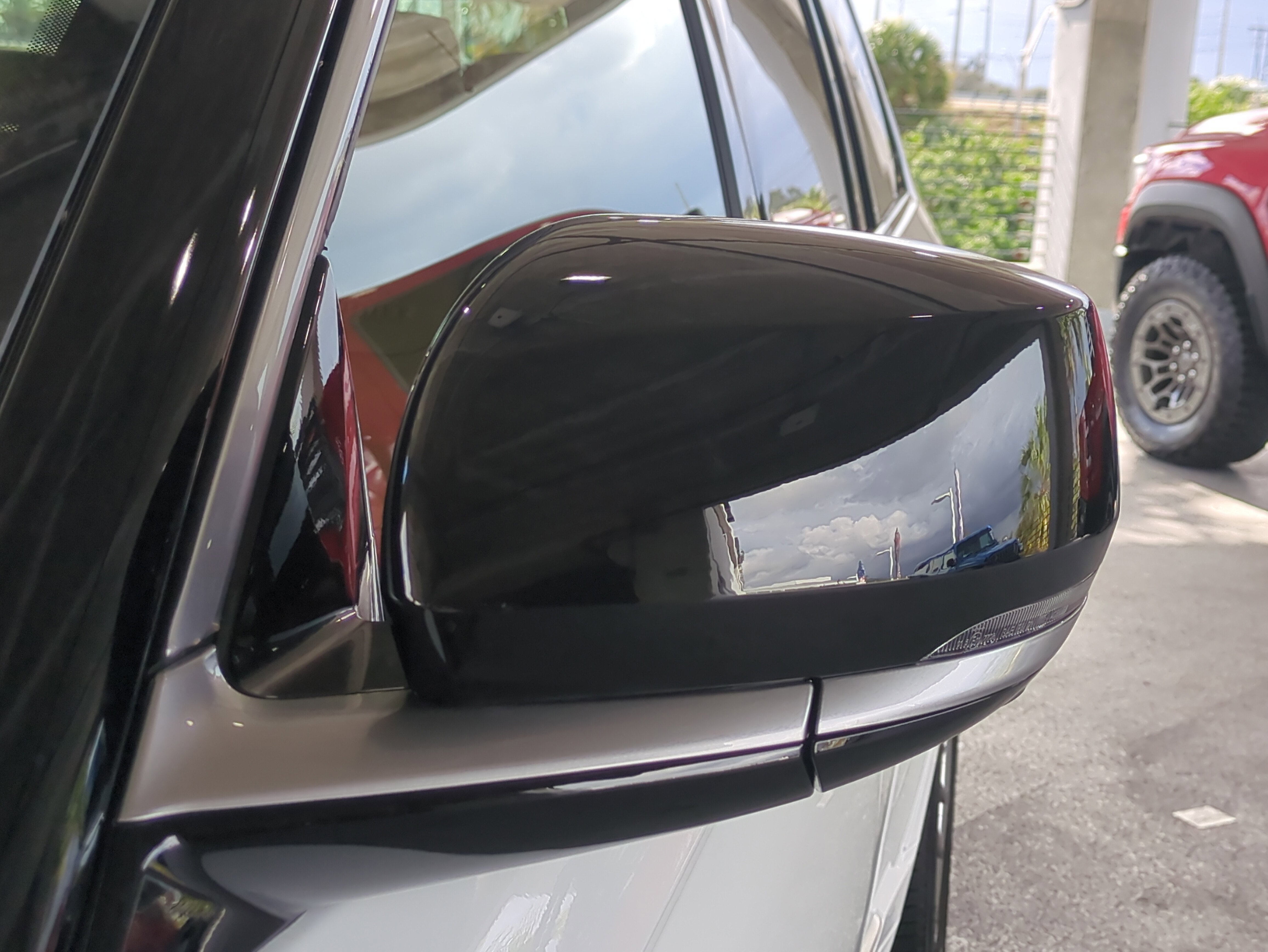 New 2025 Jeep Grand Cherokee L Summit w/ Advanced Protech Group IV image 12