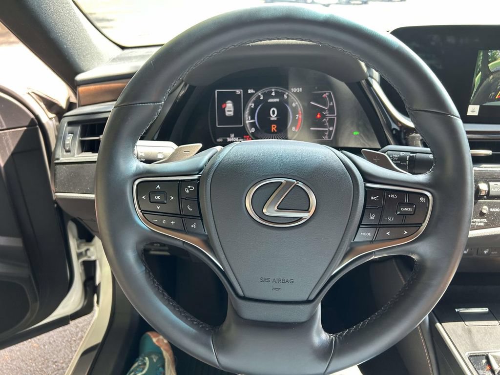 Used 2023 Lexus ES 350 w/ Premium Package FWD image 19