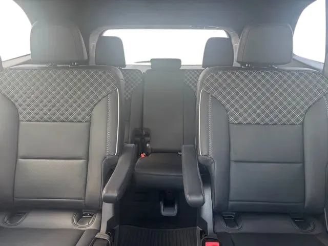 New 2026 GMC Acadia Denali w/ Super Cruise Package FWD image 19
