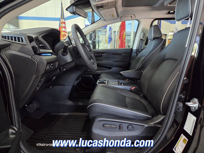 Used 2026 Honda Odyssey Elite image 7