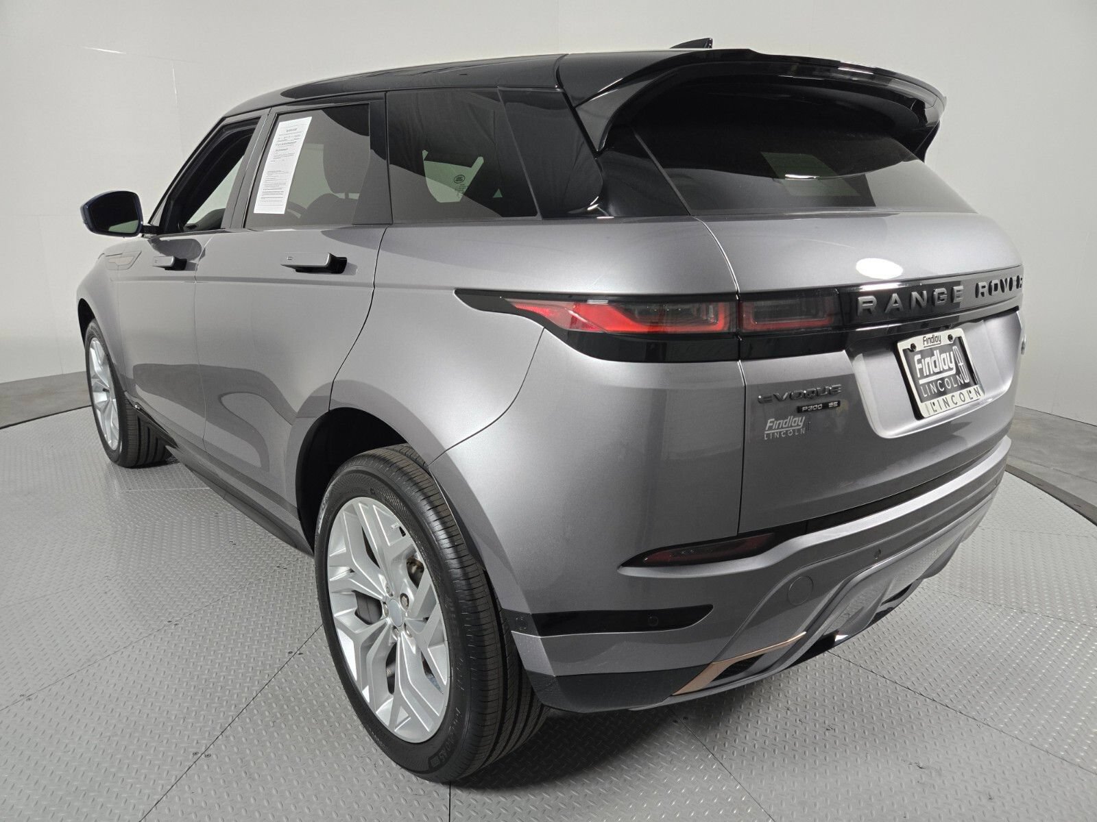 Used 2020 Land Rover Range Rover Evoque R-Dynamic SE AWD/4WD image 6