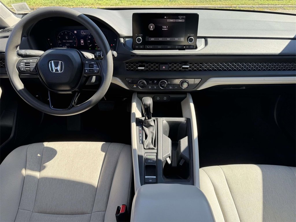 Certified 2023 Honda Accord EX image 11