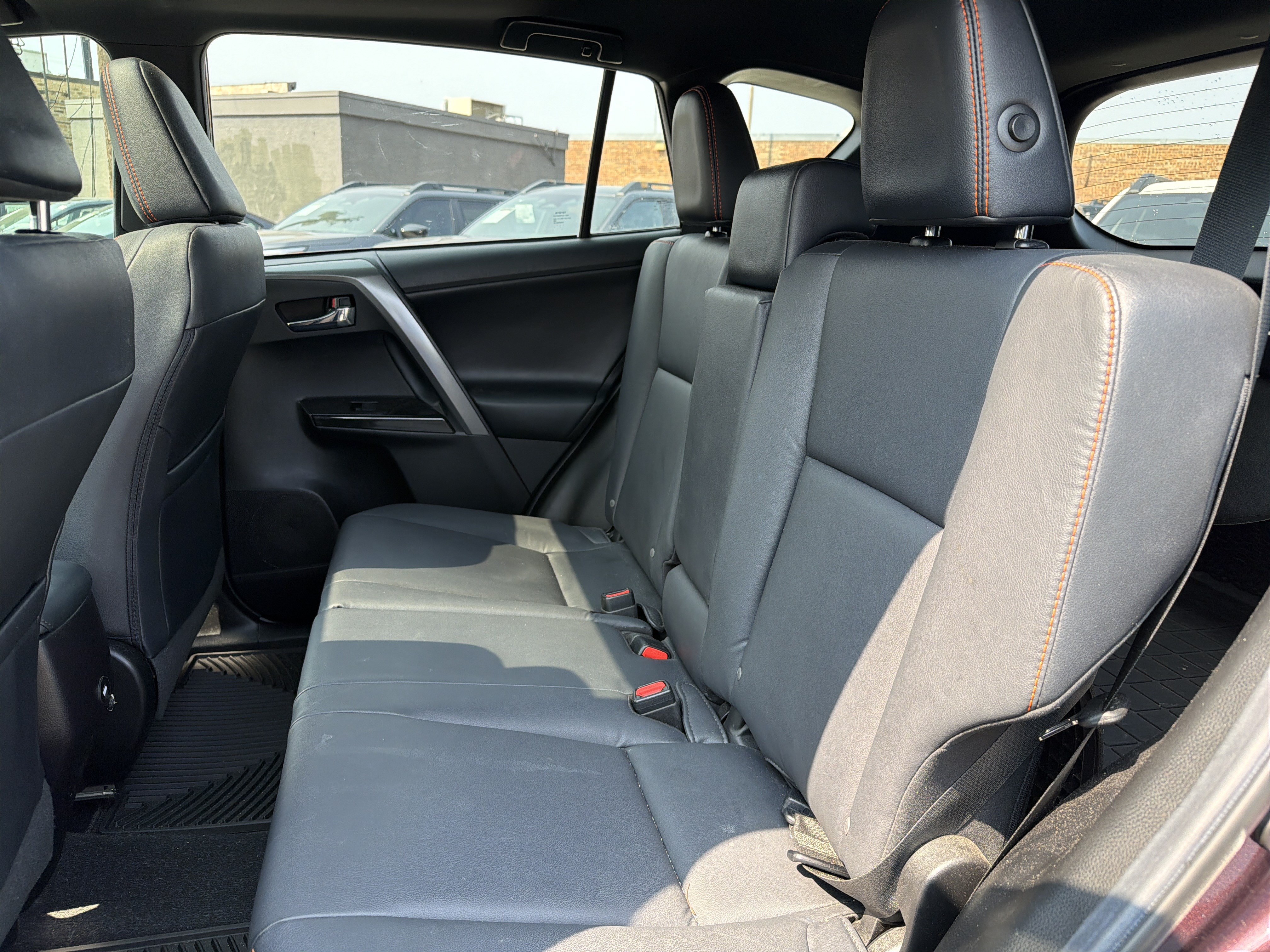 Used 2018 Toyota RAV4 SE w/ Power Extra Value Package FWD image 27