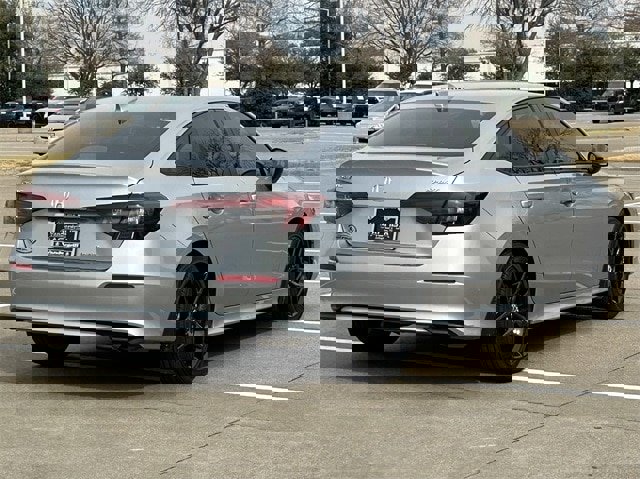 Used 2025 Honda Civic Sport image 5