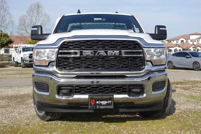 New 2024 RAM 2500 Tradesman w/ Chrome Appearance Group image 3