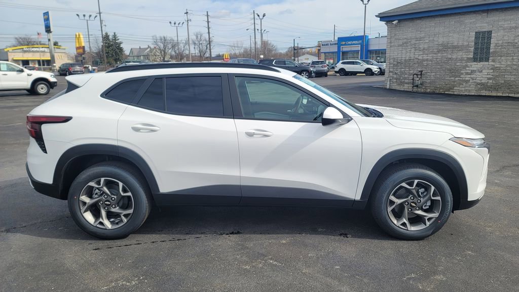 New 2026 Chevrolet Trax LT w/ Driver Confidence Package image 14