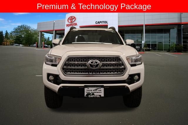 Used 2016 Toyota Tacoma TRD Off-Road w/ Premium & Technology Package AWD/4WD image 9