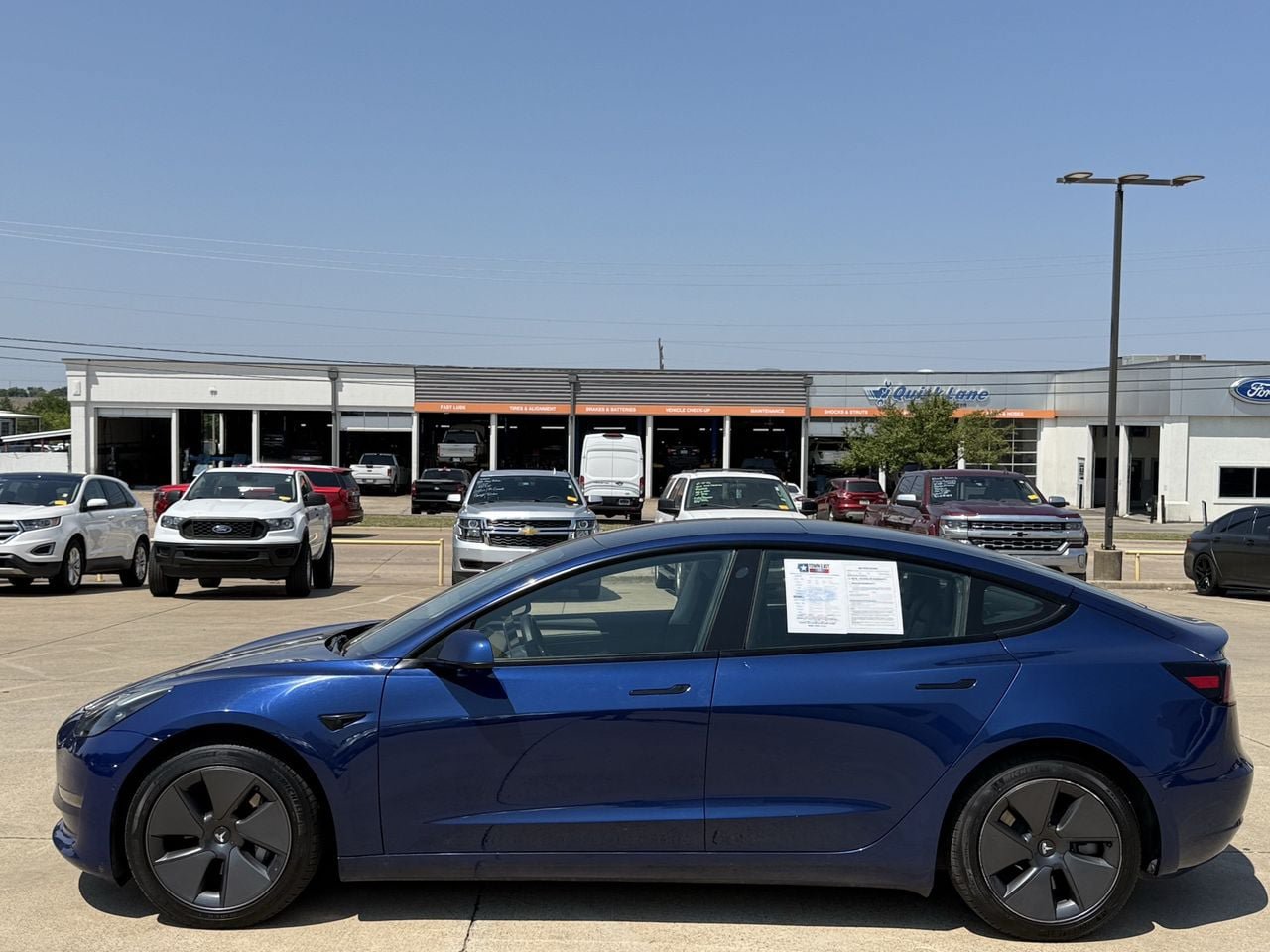 Used 2022 Tesla Model 3 Long Range AWD/4WD image 3