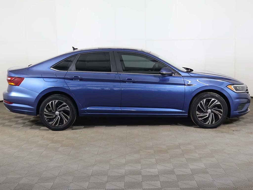 Used 2019 Volkswagen Jetta SEL Premium image 20