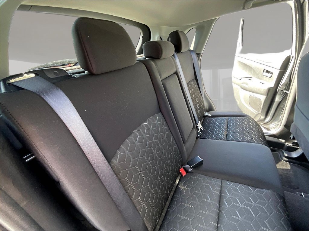 Used 2022 Mitsubishi Outlander Sport LE FWD image 24