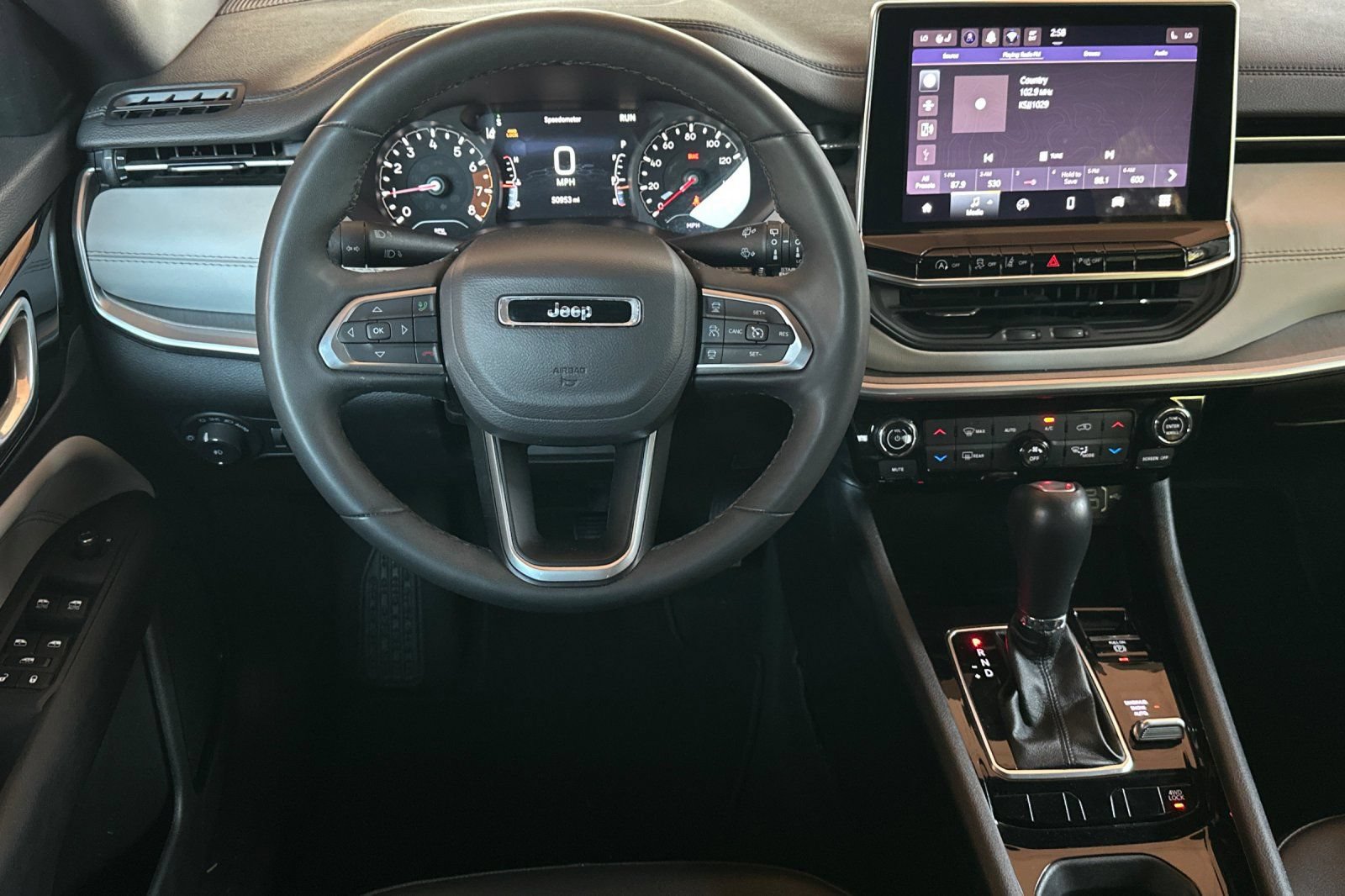 Used 2025 Jeep Compass Limited AWD/4WD image 19
