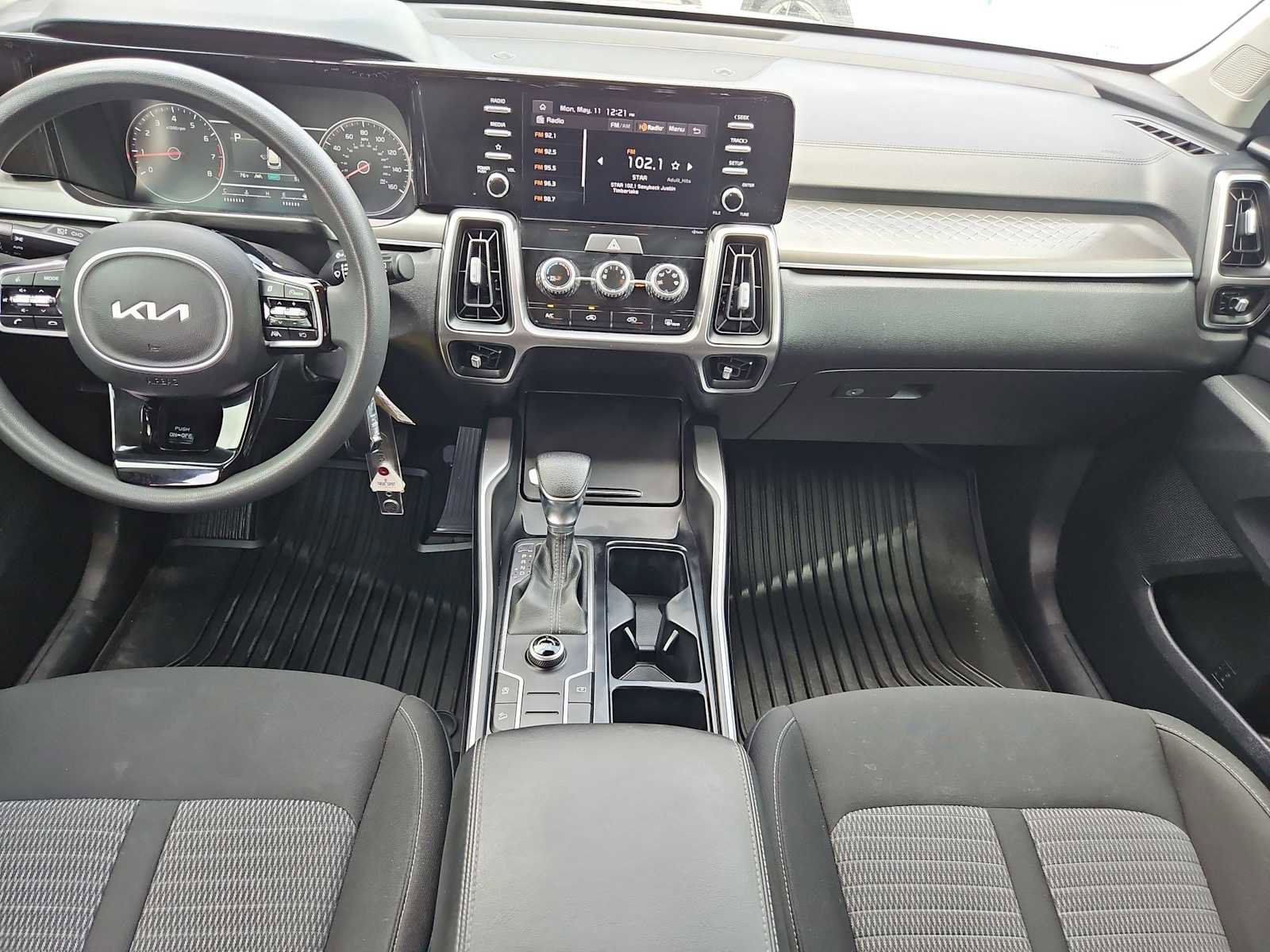 Used 2022 Kia Sorento LX FWD image 13