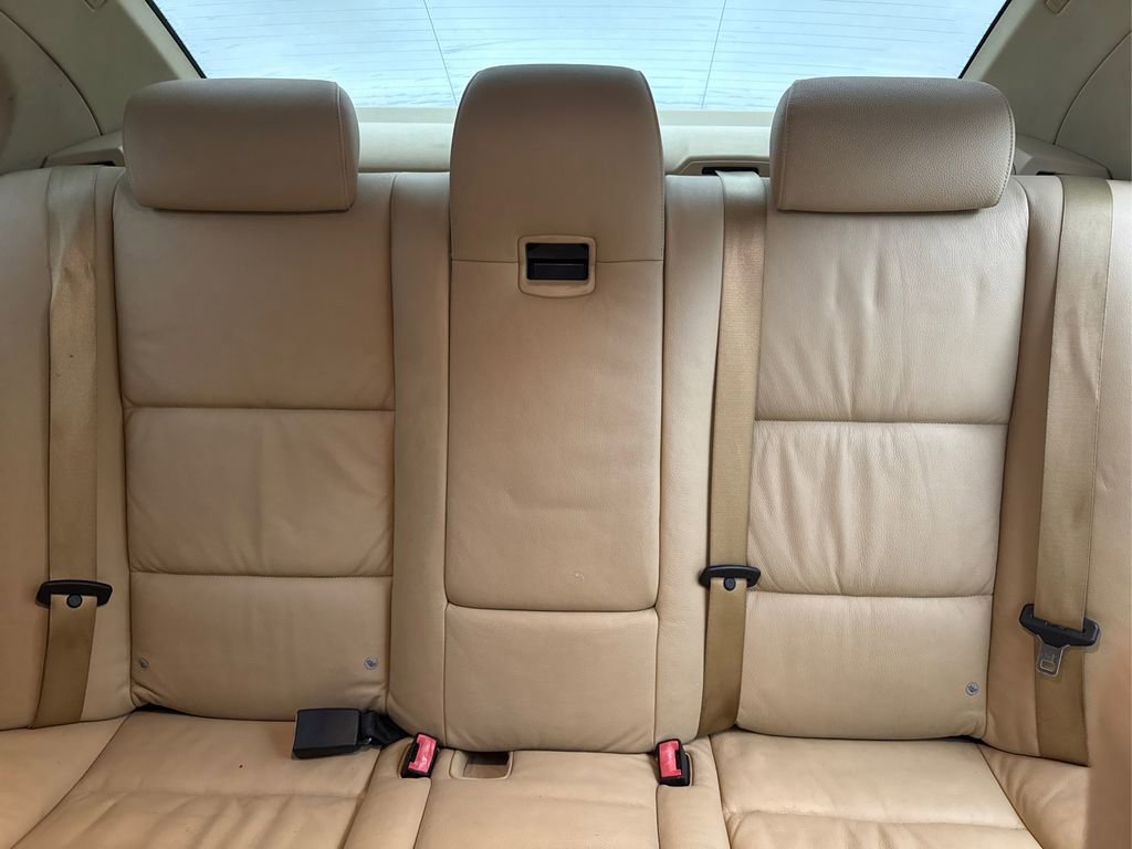 Used 2006 BMW 525i Sedan image 28