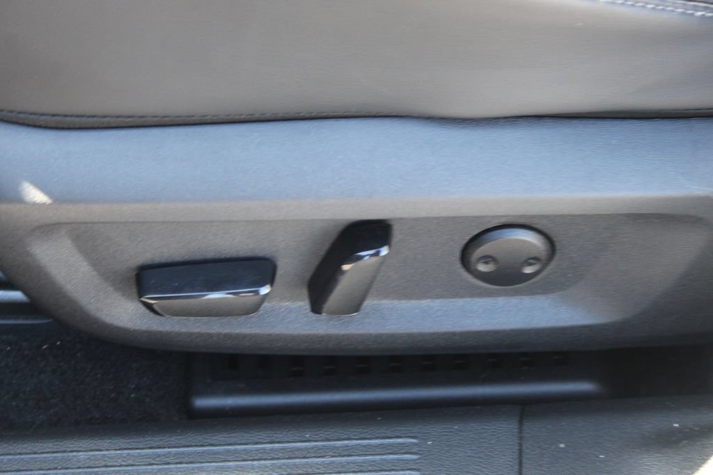 Used 2023 Nissan Rogue Platinum w/ Platinum Premium Package FWD image 14