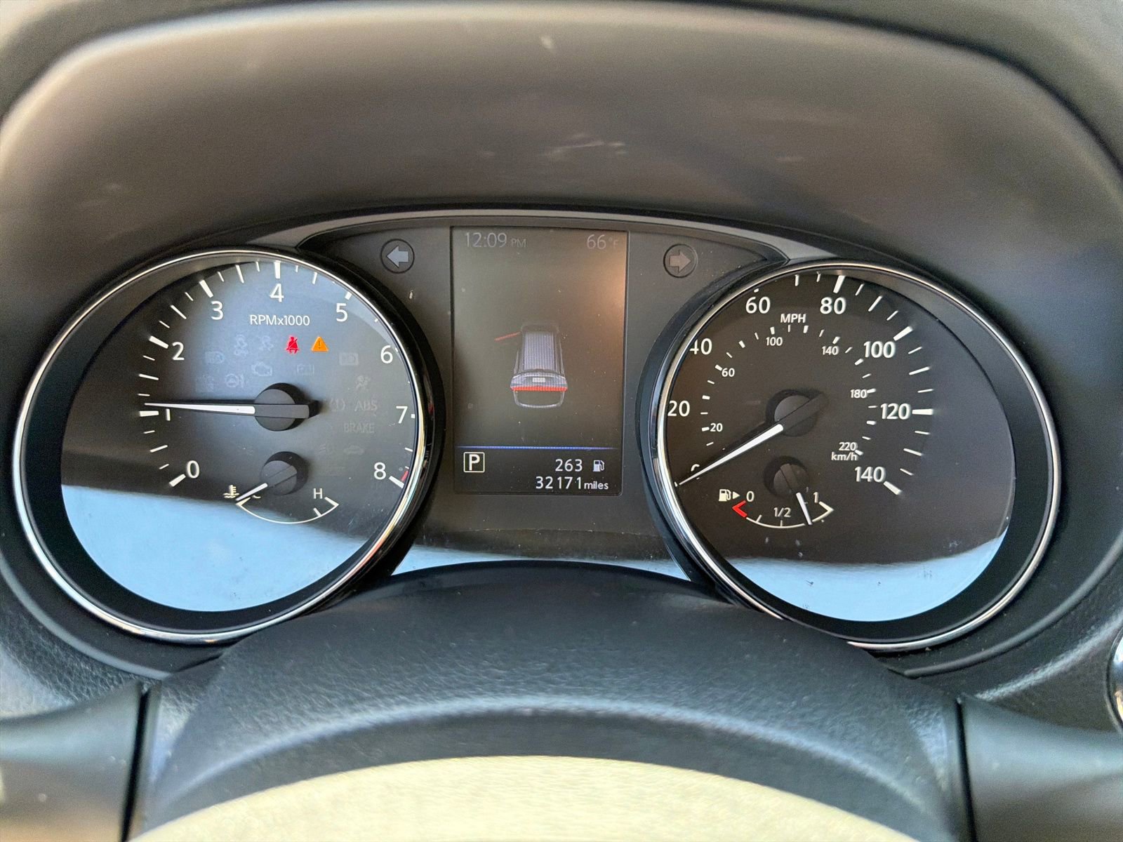 Used 2019 Nissan Rogue SV image 14