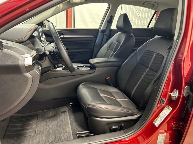Used 2024 Nissan Altima 2.5 SR AWD/4WD image 13