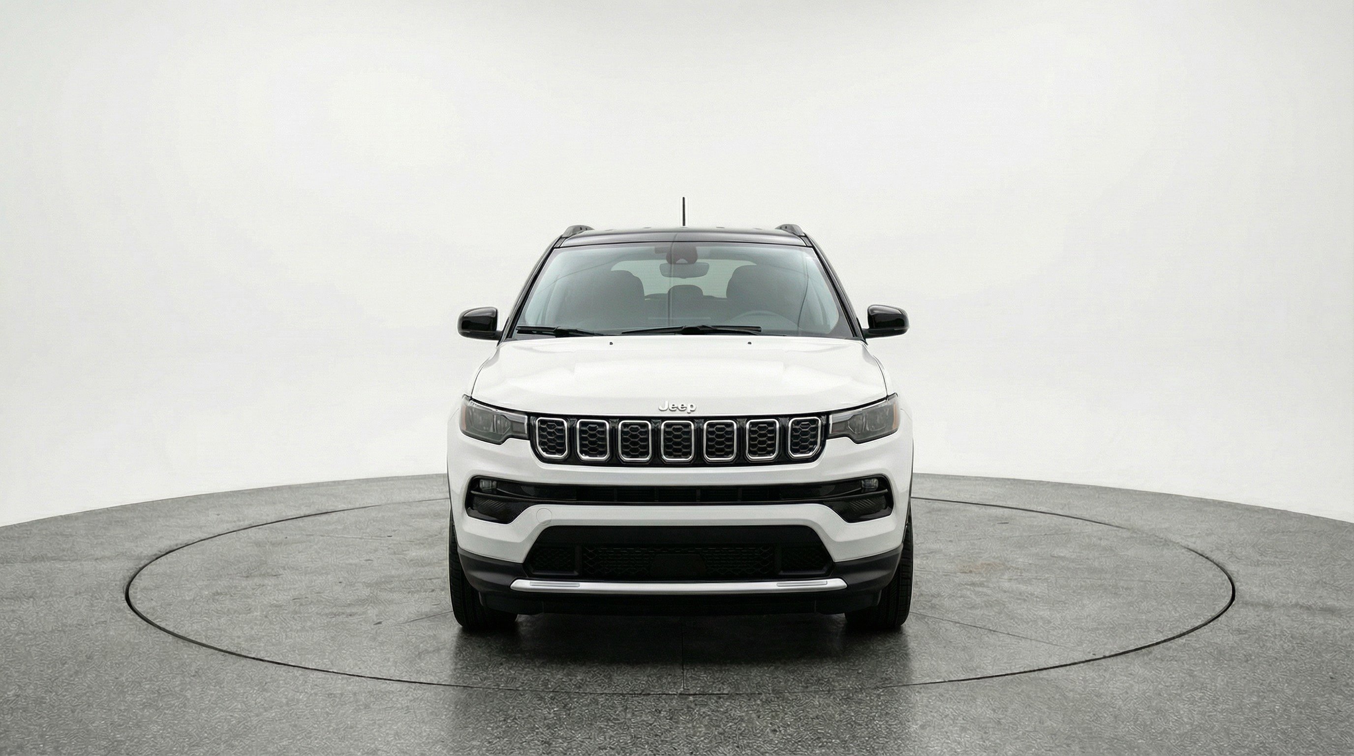 Used 2025 Jeep Compass Limited AWD/4WD image 2