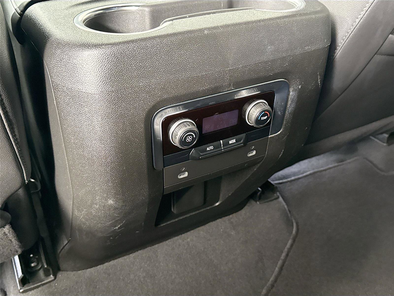 Used 2024 Chevrolet Tahoe LT image 47