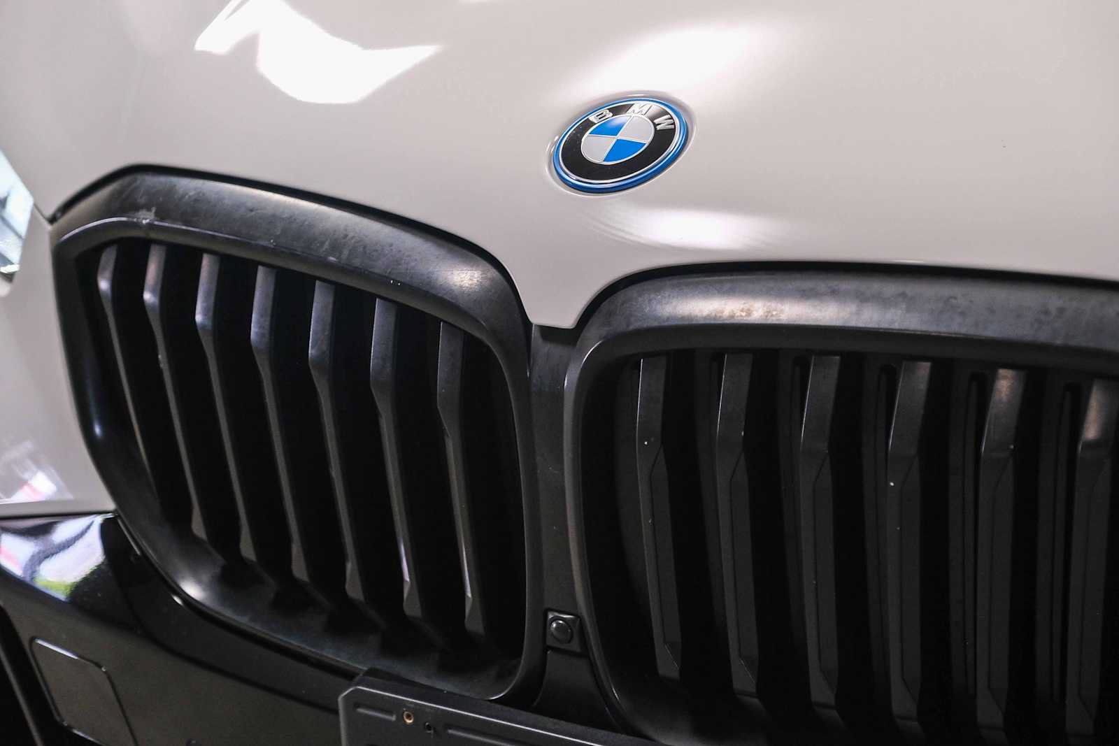 Used 2024 BMW X5 xDrive50e w/ M Sport Package AWD/4WD image 13
