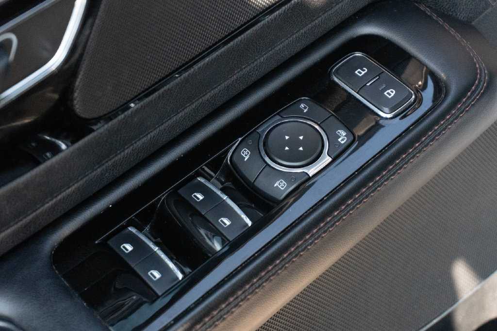 Used 2021 Lincoln Aviator 2WD w/ Elements Package image 15