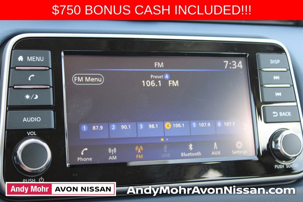 New 2025 Nissan Versa SV w/ Trunk Package FWD image 20