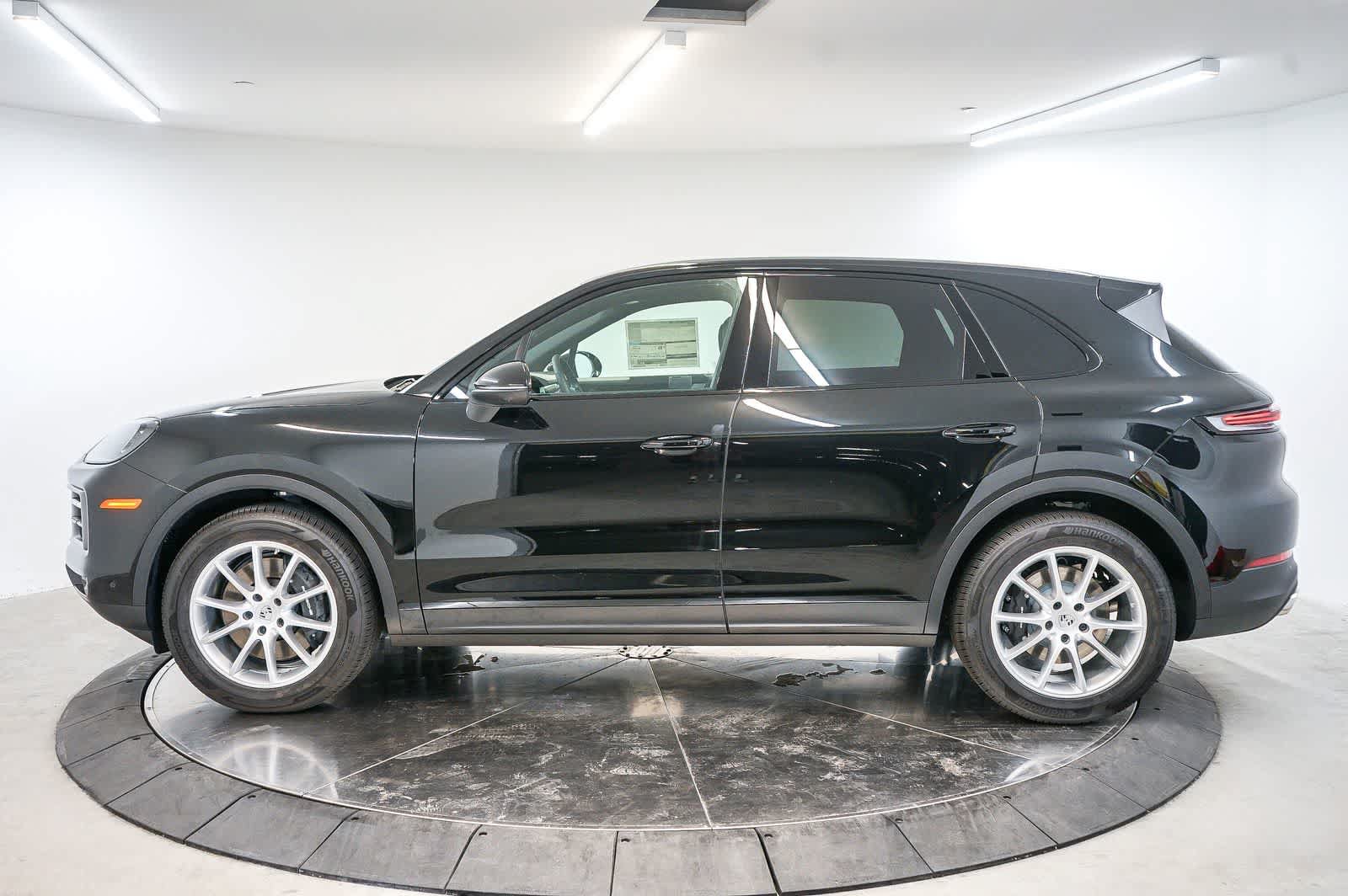 New 2026 Porsche Cayenne AWD/4WD image 2