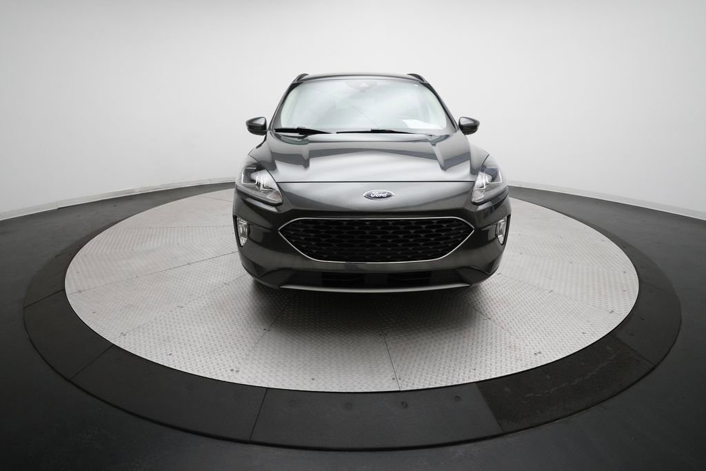 Used 2020 Ford Escape SEL image 11