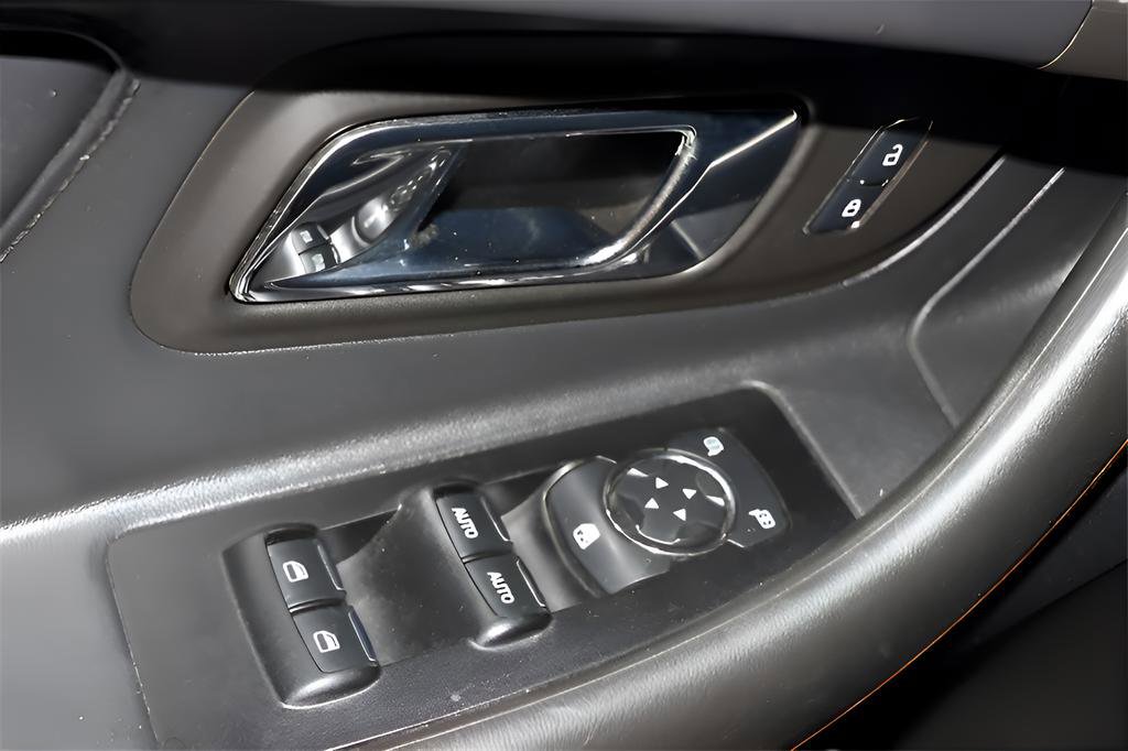 Used 2019 Ford Taurus Limited FWD image 10