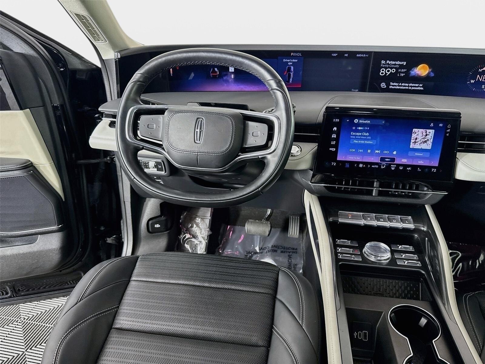 Used 2024 Lincoln Nautilus Reserve AWD/4WD image 24