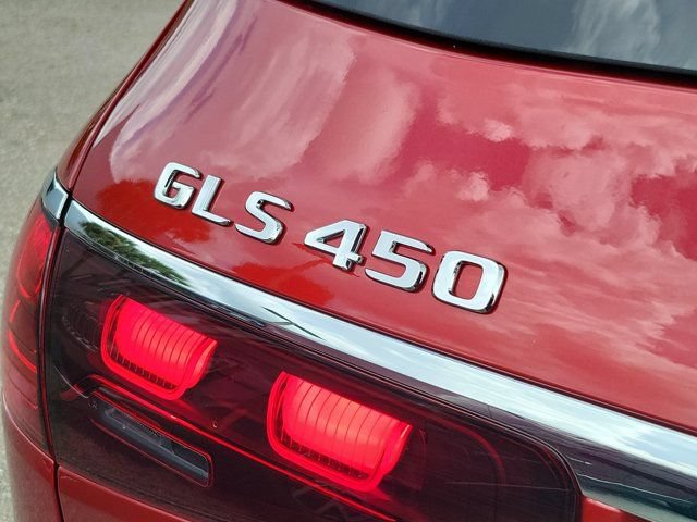 Used 2024 Mercedes-Benz GLS 450 4MATIC image 8