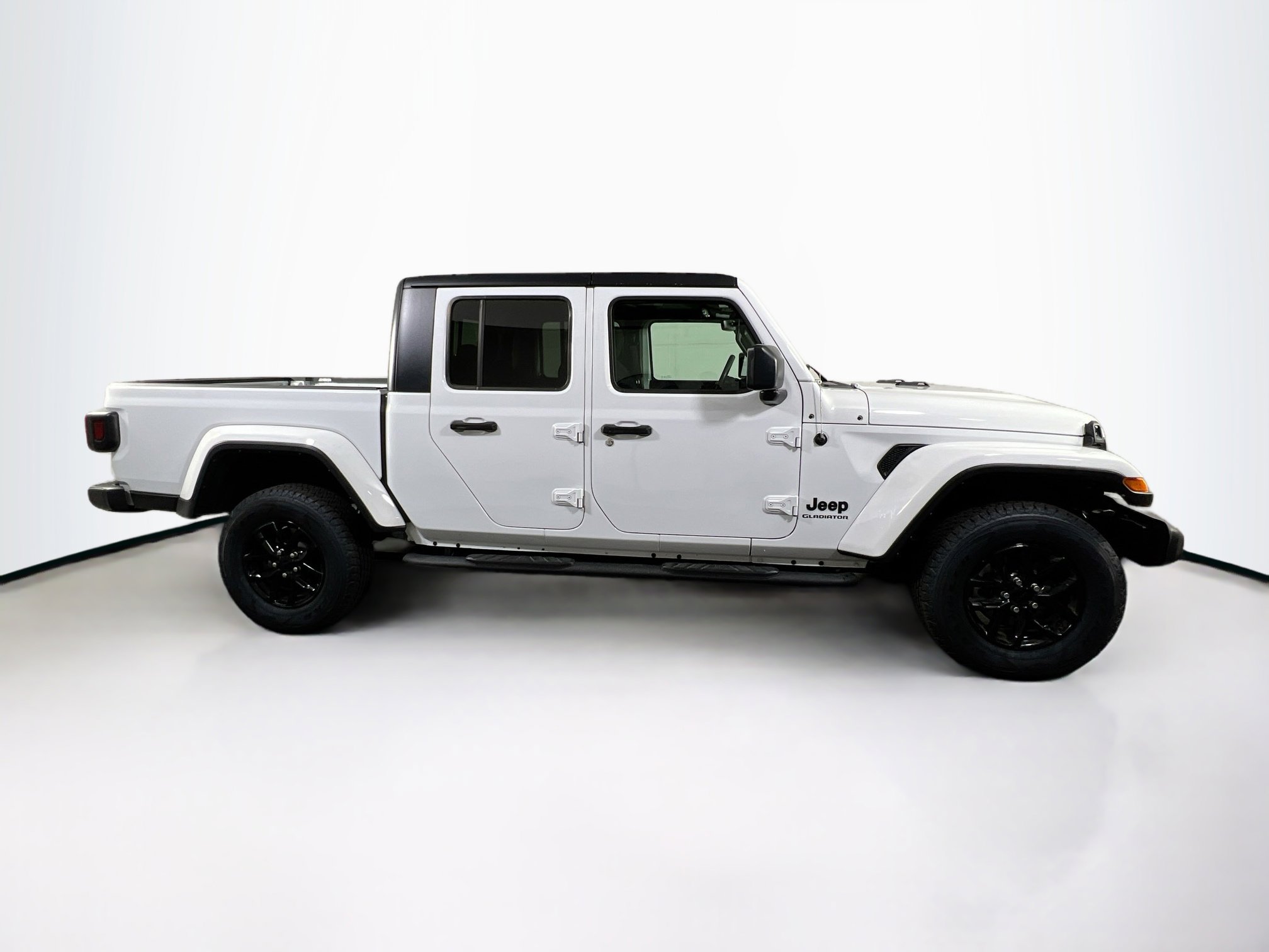 Used 2022 Jeep Gladiator Sport AWD/4WD image 4