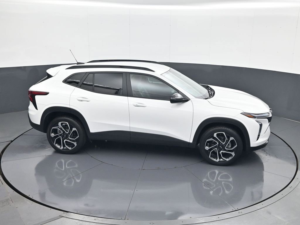 Used 2024 Chevrolet Trax RS w/ Driver Confidence Package image 20