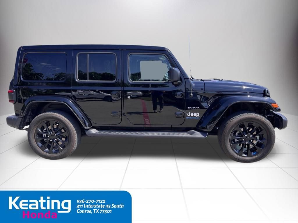 Used 2023 Jeep Wrangler Unlimited Sahara w/ Cold Weather Group AWD/4WD image 3