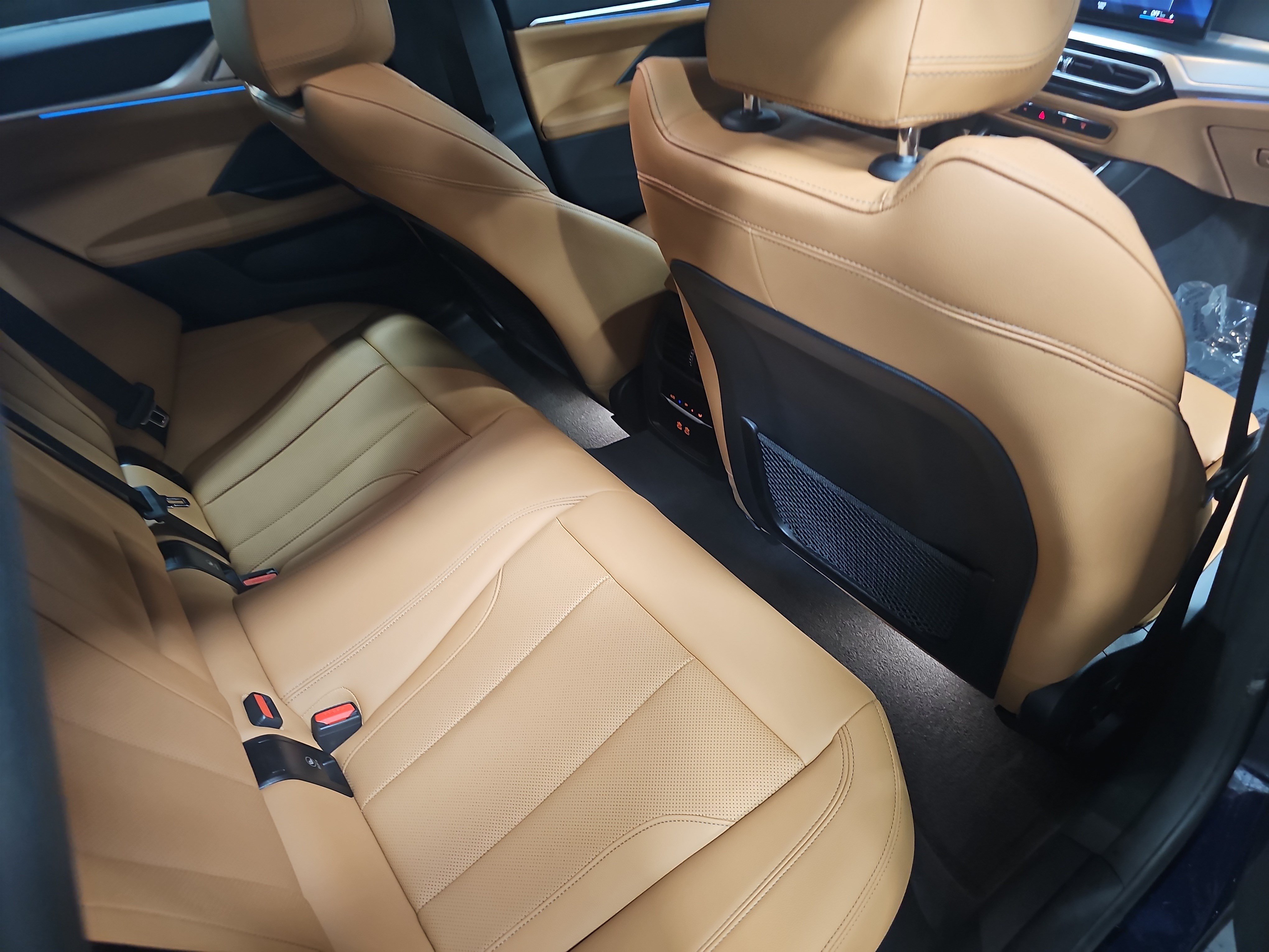 Used 2023 BMW i4 eDrive35 w/ Premium Package RWD image 12