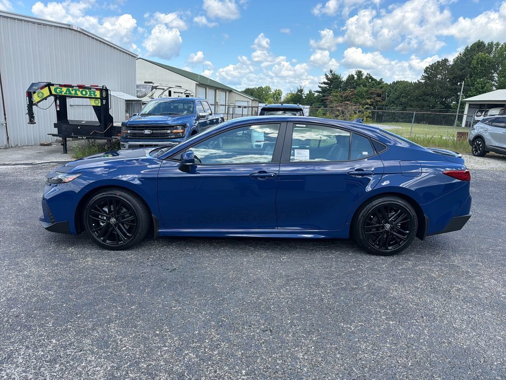 New 2026 Toyota Camry SE FWD image 2