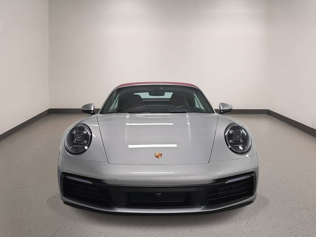 Certified 2022 Porsche 911 Carrera image 9