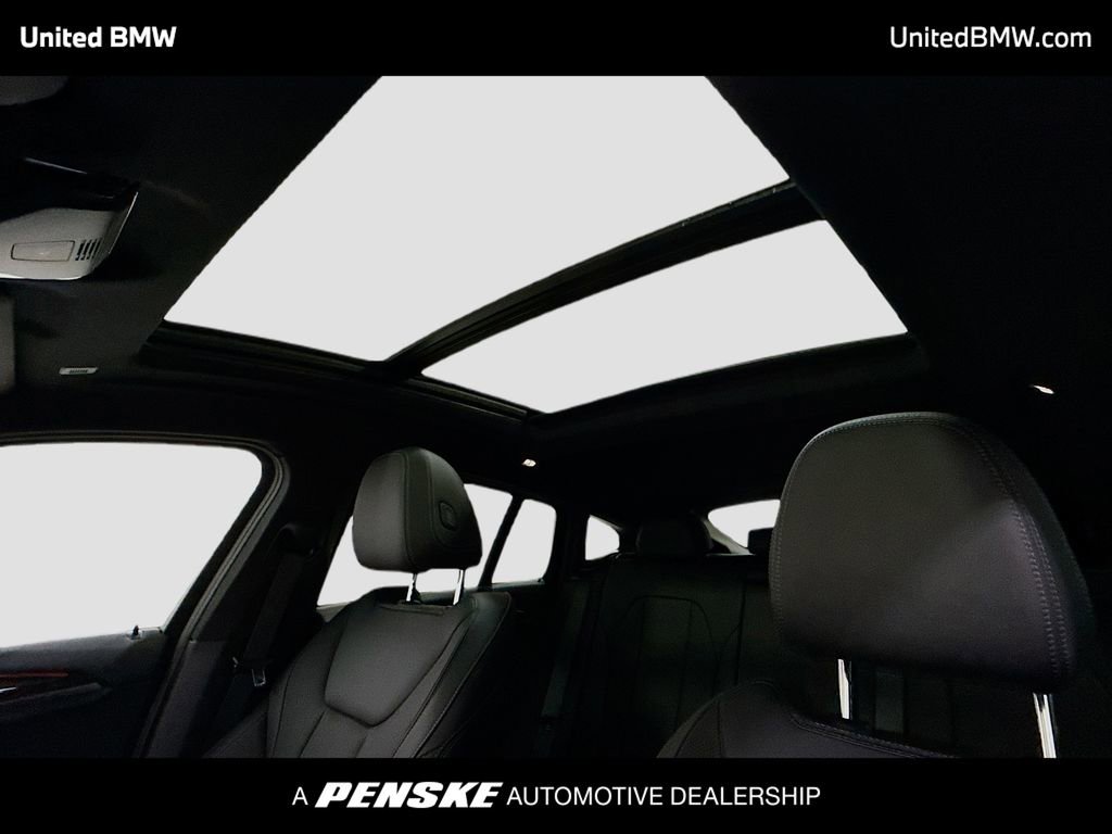 Used 2025 BMW X4 xDrive30i image 12