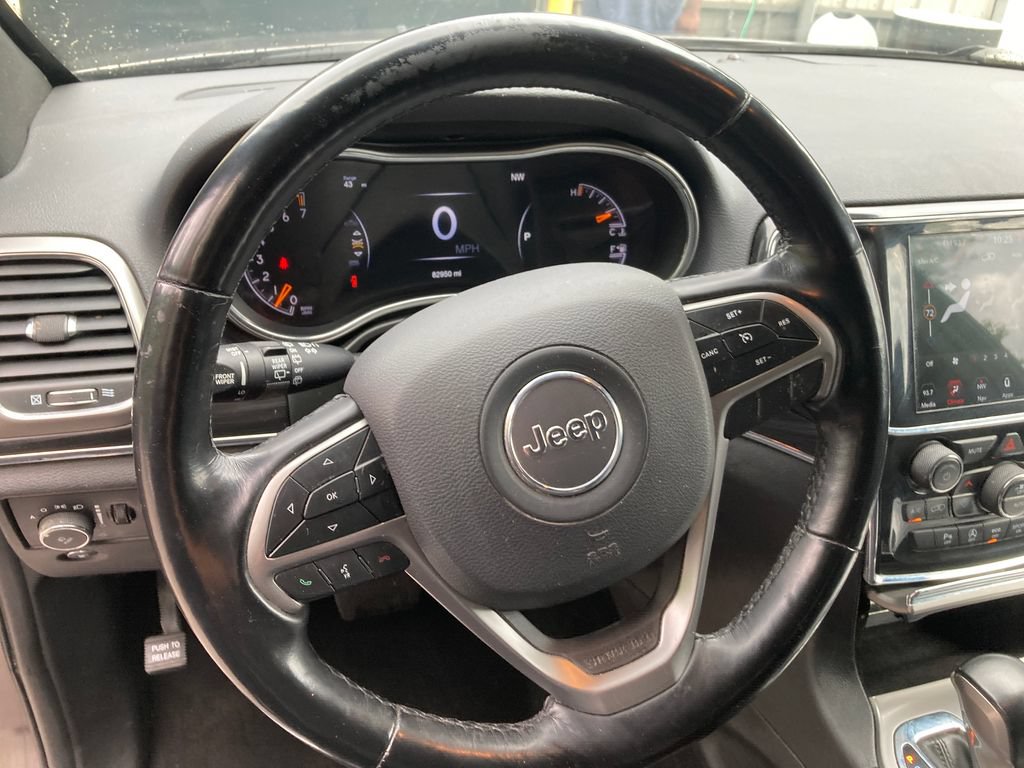 Used 2021 Jeep Grand Cherokee Limited AWD/4WD image 18