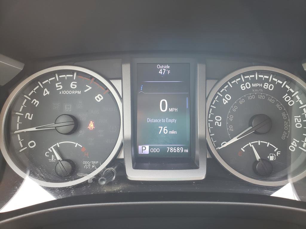 Used 2017 Toyota Tacoma SR5 w/ Tow Package image 15