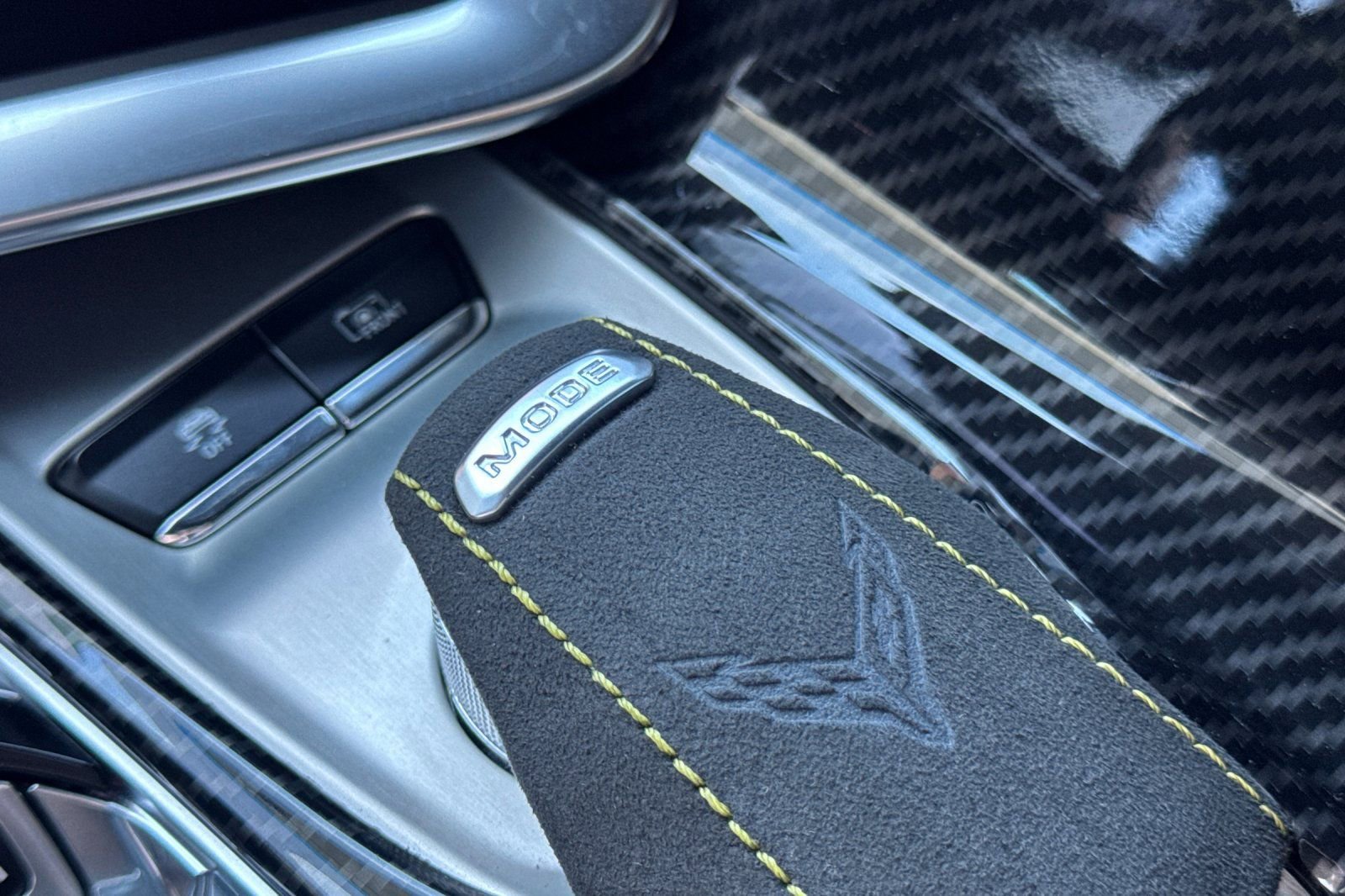 Used 2022 Chevrolet Corvette Stingray Premium Cpe w/ Z51 Performance Package image 30