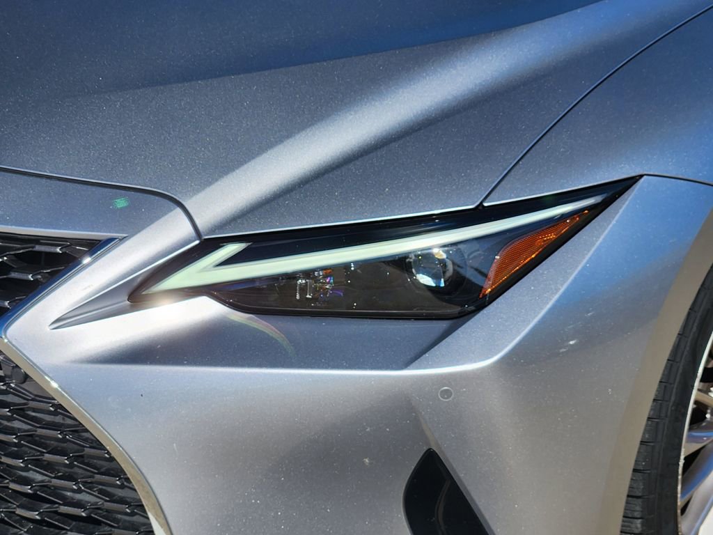 Used 2023 Lexus IS 300 w/ Premium Package RWD image 9