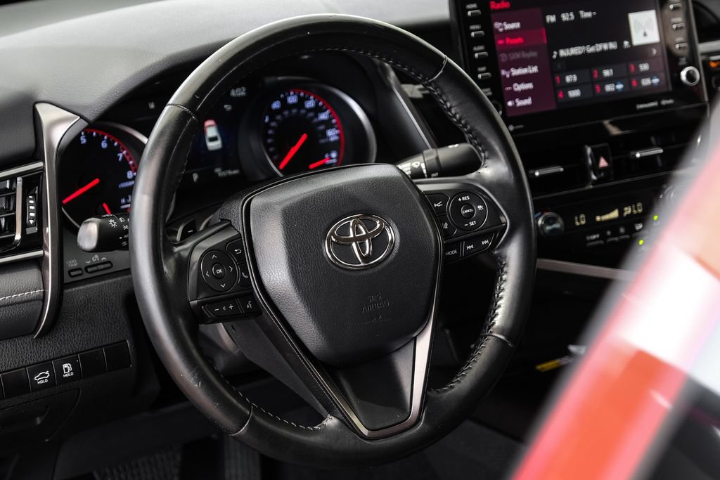 Used 2022 Toyota Camry XSE FWD image 12