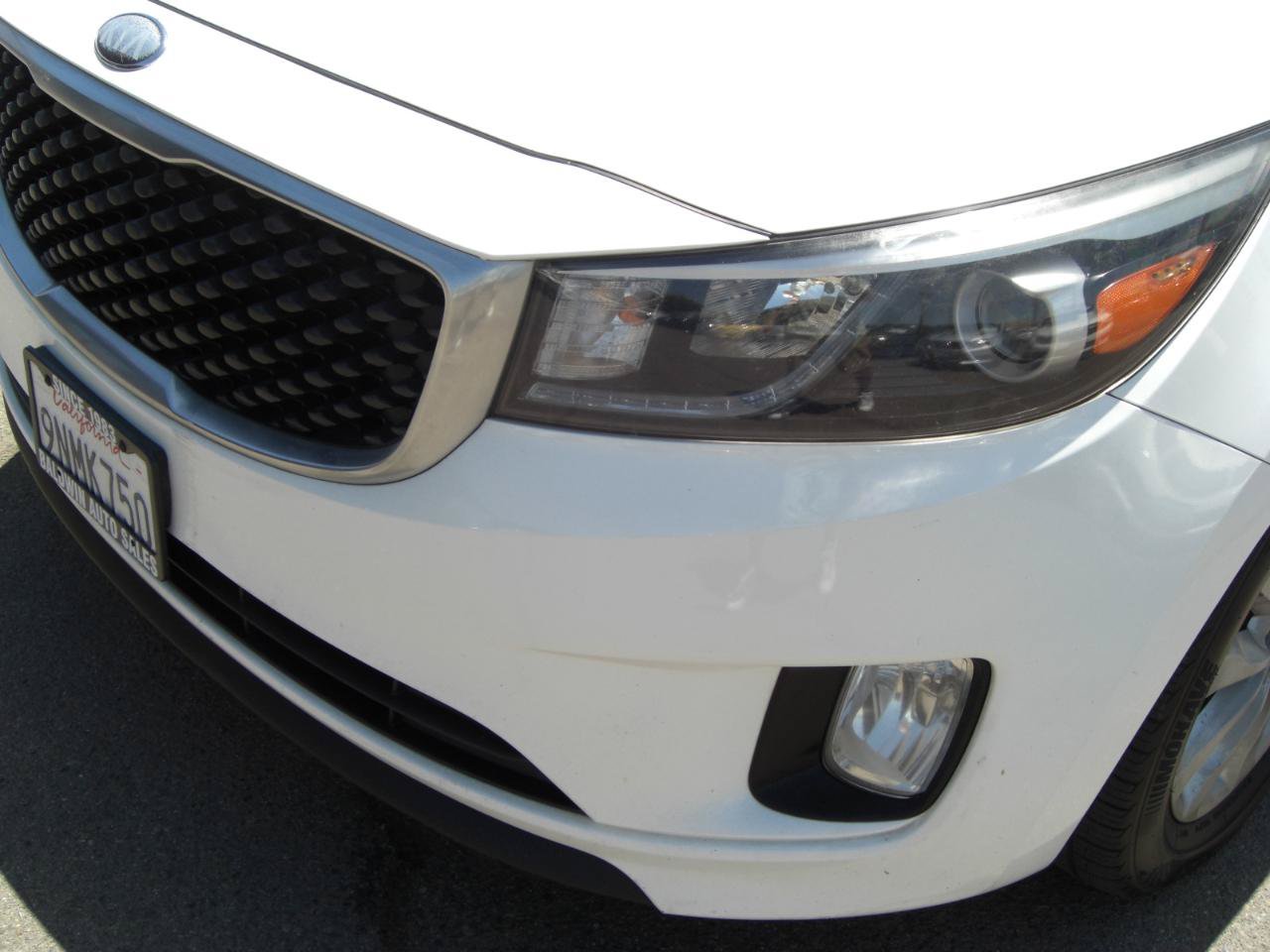 Used 2015 Kia Sedona EX FWD image 4
