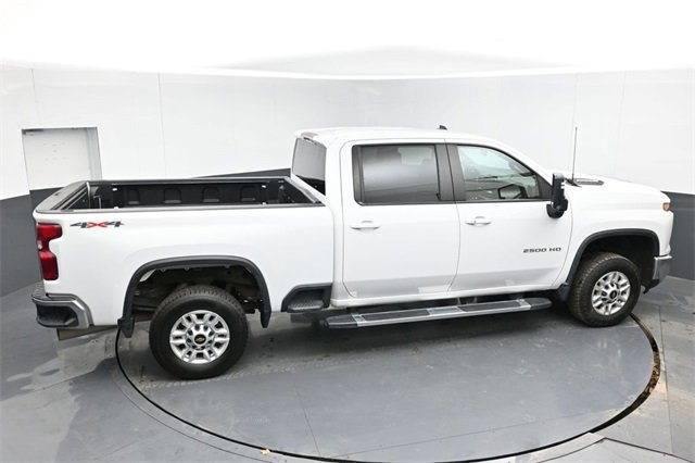 Used 2024 Chevrolet Silverado 2500 LT image 39