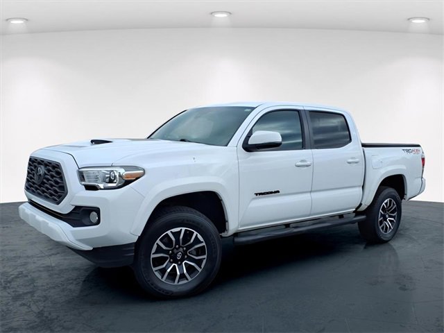 Used 2021 Toyota Tacoma TRD Sport image 2