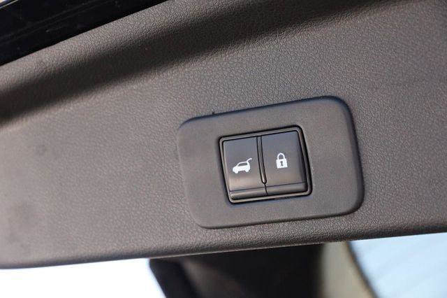 Used 2025 Nissan Murano SV image 8