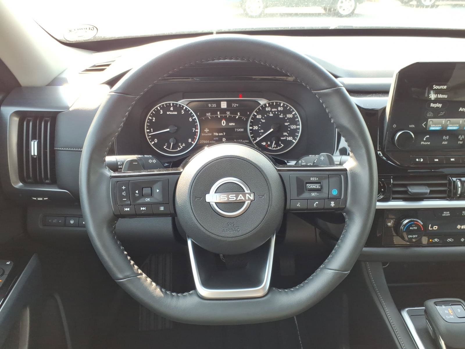 Used 2025 Nissan Pathfinder SL AWD/4WD image 12