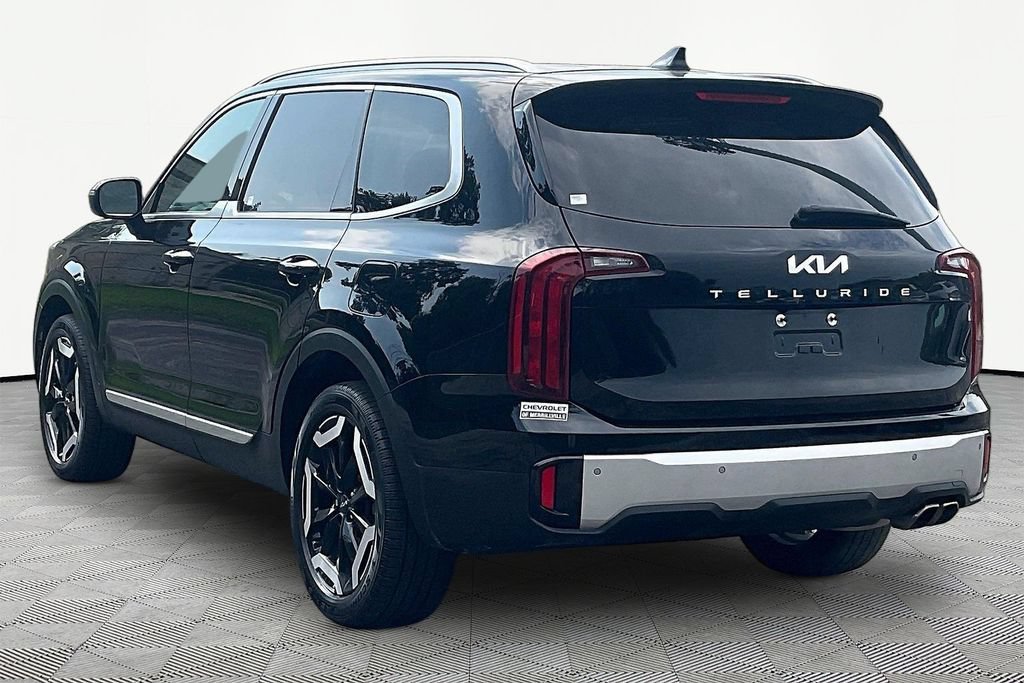 Used 2024 Kia Telluride S w/ S Sunroof Package FWD image 4